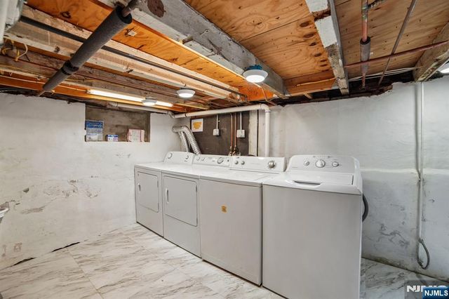 35 Hickory Street, Bloomfield, NJ 07003