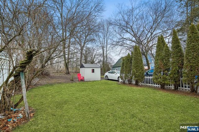 35 Hickory Street, Bloomfield, NJ 07003