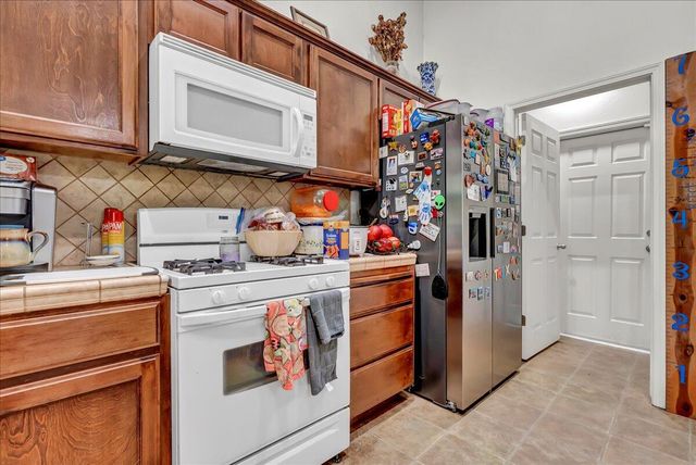 946 N Villa Street, Porterville, CA 93257
