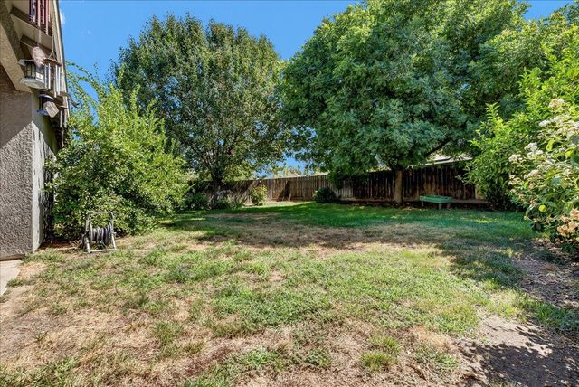 946 N Villa Street, Porterville, CA 93257