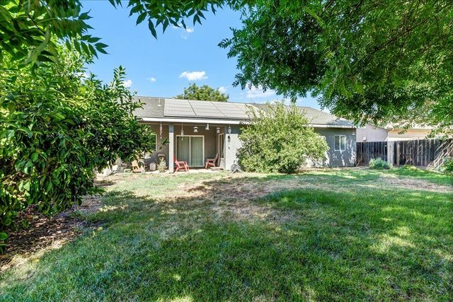 946 N Villa Street, Porterville, CA 93257
