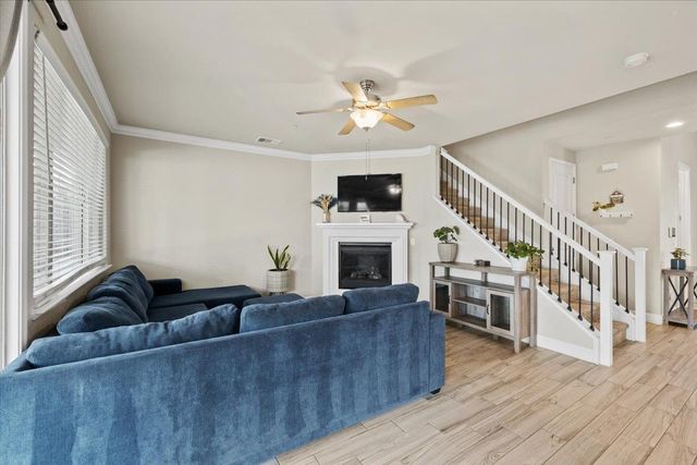 536 Lupine Dr, Ione, CA 95640