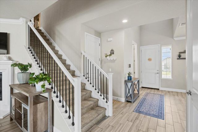 536 Lupine Dr, Ione, CA 95640