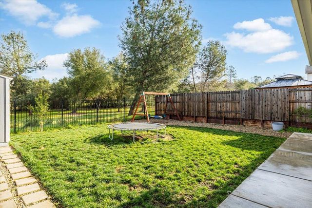 536 Lupine Dr, Ione, CA 95640