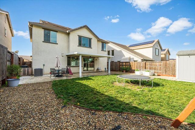 536 Lupine Dr, Ione, CA 95640