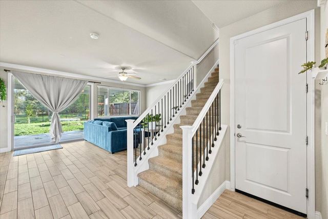 536 Lupine Dr, Ione, CA 95640