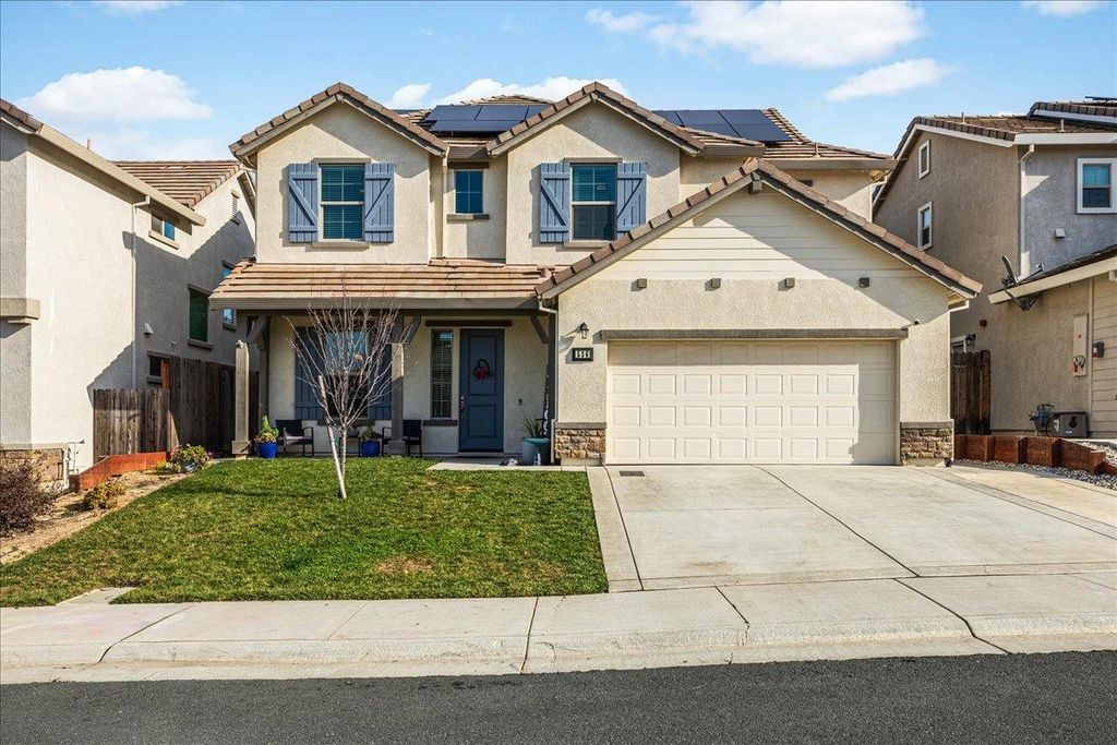 536 Lupine Dr, Ione, CA 95640