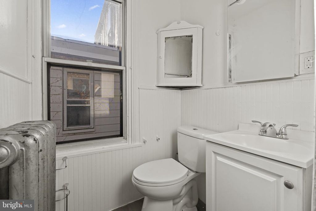 Image 15 of property listing at 1147 POTTER ST, Chester, PA 19013