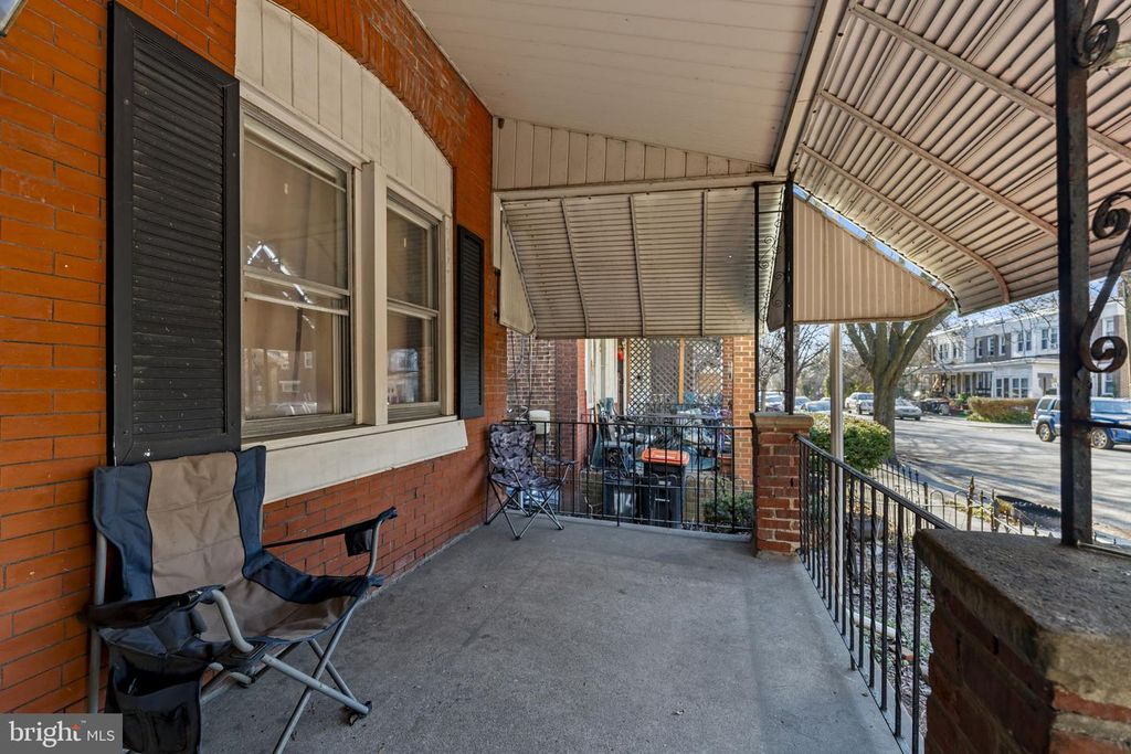 Image 2 of property listing at 1147 POTTER ST, Chester, PA 19013