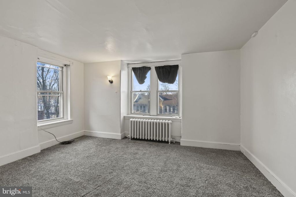 Image 21 of property listing at 1147 POTTER ST, Chester, PA 19013