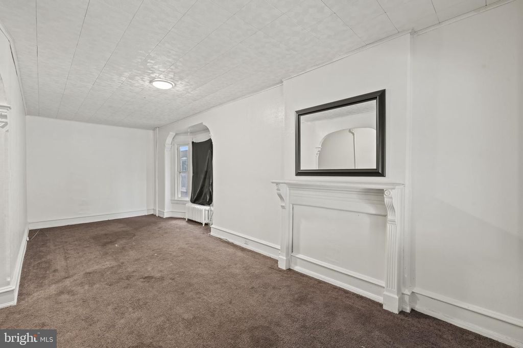 Image 4 of property listing at 1147 POTTER ST, Chester, PA 19013