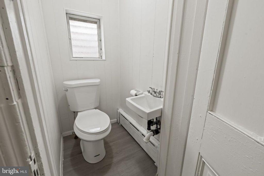 Image 8 of property listing at 1147 POTTER ST, Chester, PA 19013