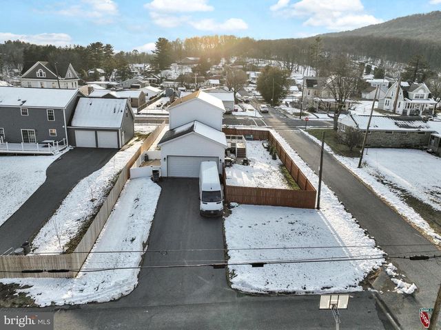 515 MAPLE AVE, Marysville, PA 17053