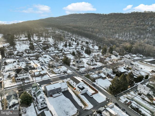 515 MAPLE AVE, Marysville, PA 17053