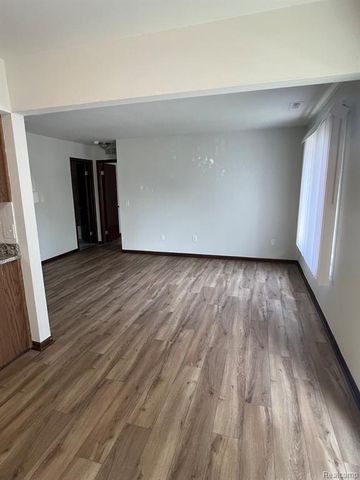 48567 Roma Valley Drive E6, Shelby Twp, MI 48317