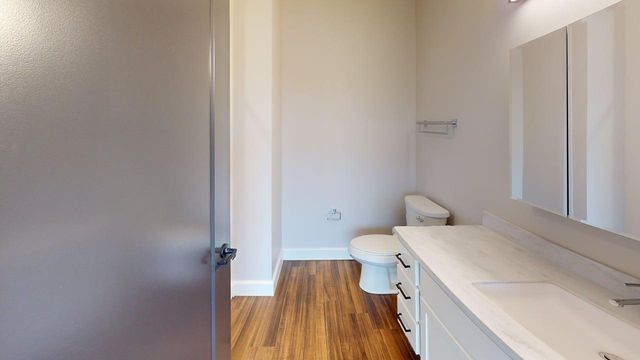 40 DuPage Court 409, Elgin, IL 60120