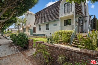 2337 Oak Street 2, Santa Monica, CA 90405
