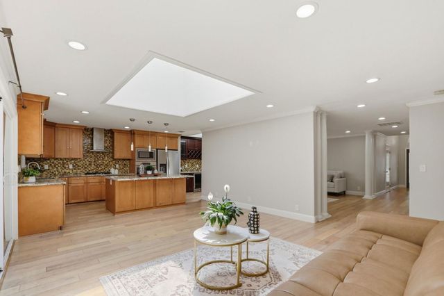 6552 Camden Avenue, San Jose, CA 95120