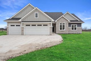 N66W20955 Sweet Clover DRIVE, Menomonee Falls, WI 53051
