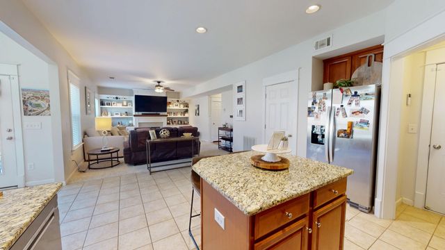 1012 Nunnery Ln, Nashville, TN 37221