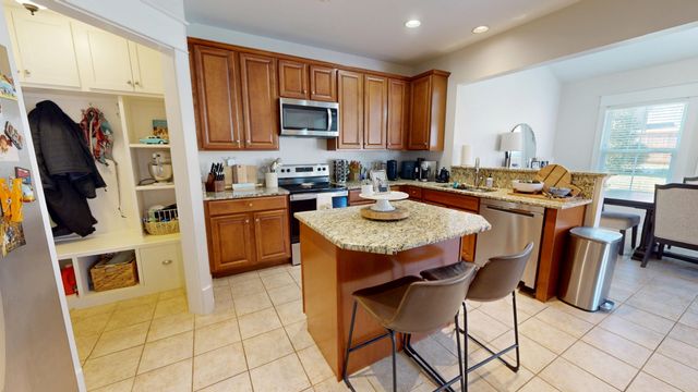1012 Nunnery Ln, Nashville, TN 37221