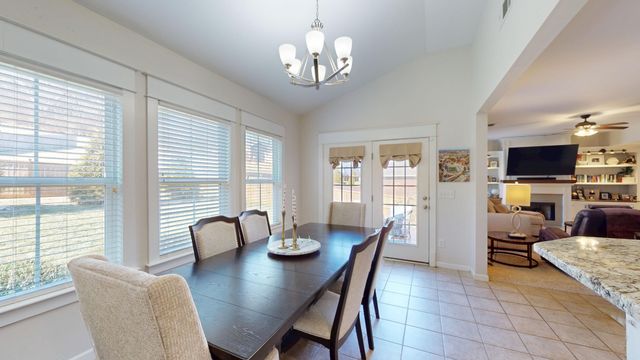 1012 Nunnery Ln, Nashville, TN 37221