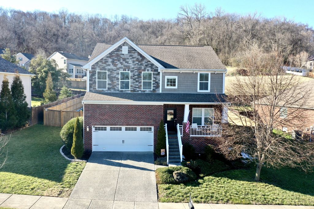 1012 Nunnery Ln, Nashville, TN 37221