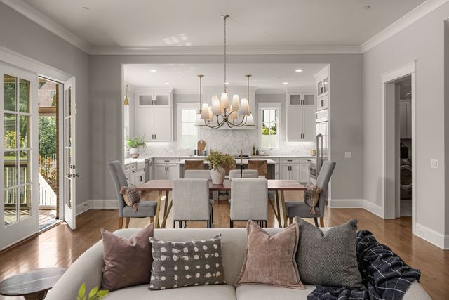 4514 Shys Hill Rd, Nashville, TN 37215