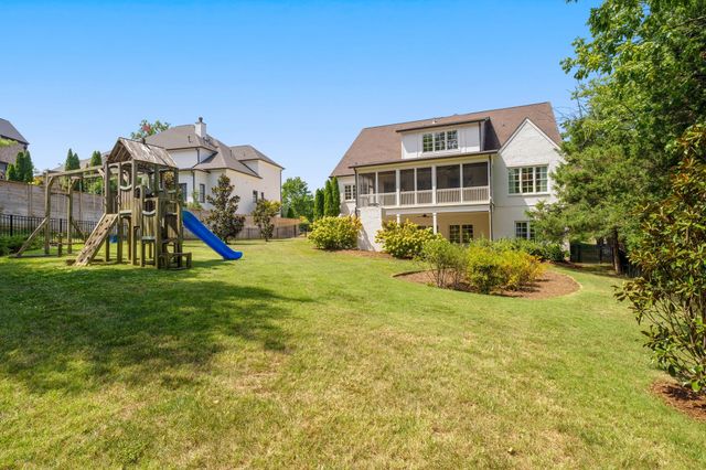 4514 Shys Hill Rd, Nashville, TN 37215