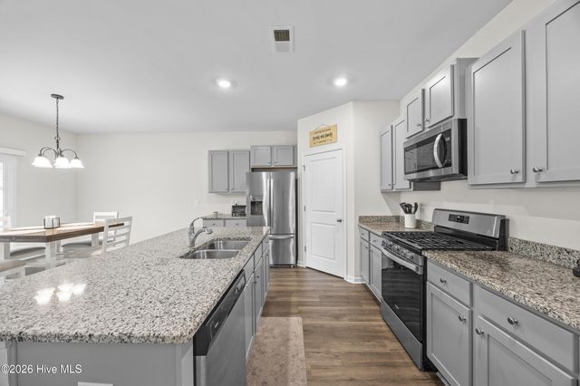 323 Windy Woods Way, Wilmington, NC 28401