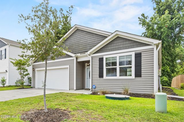 323 Windy Woods Way, Wilmington, NC 28401