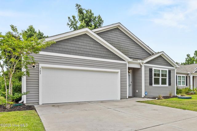 323 Windy Woods Way, Wilmington, NC 28401