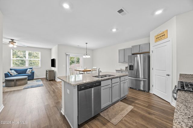 323 Windy Woods Way, Wilmington, NC 28401
