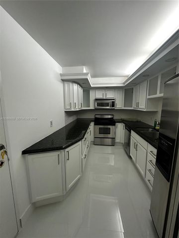 2851 S Ocean Boulevard 6 V, Boca Raton, FL 33432