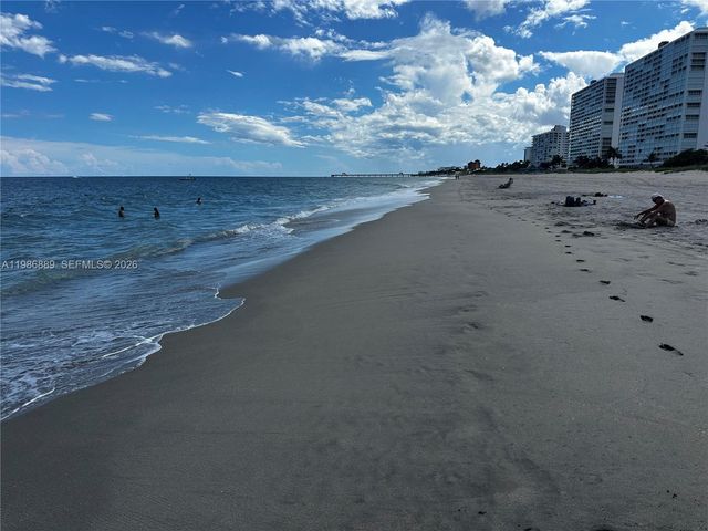 2851 S Ocean Boulevard 6 V, Boca Raton, FL 33432