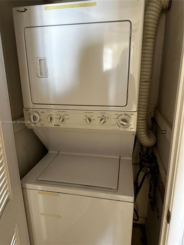 2851 S Ocean Boulevard 6 V, Boca Raton, FL 33432