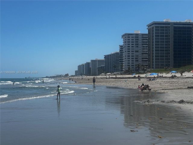 2851 S Ocean Boulevard 6 V, Boca Raton, FL 33432