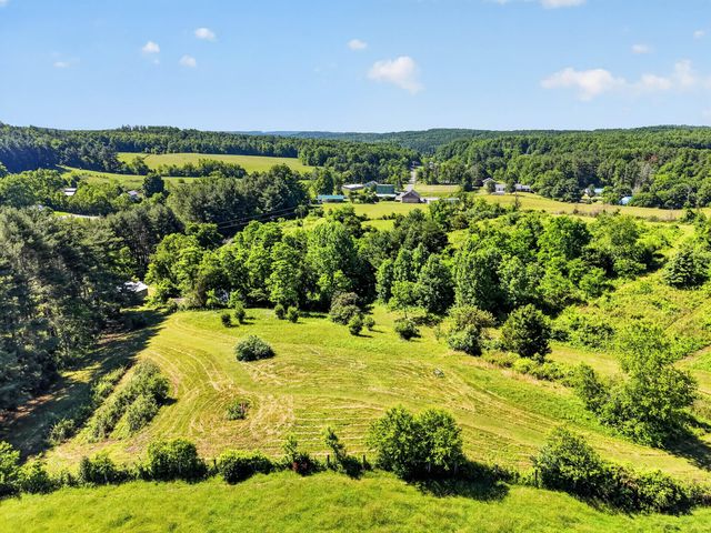 176 Shawsville NE, Check, VA 24072