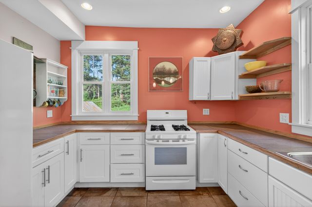176 Shawsville NE, Check, VA 24072