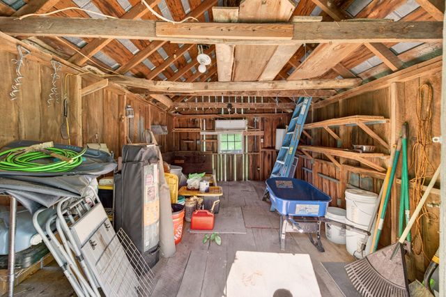 176 Shawsville NE, Check, VA 24072