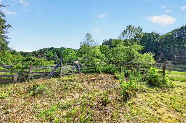 176 Shawsville NE, Check, VA 24072