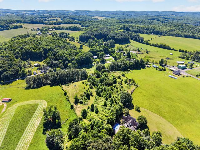 176 Shawsville NE, Check, VA 24072