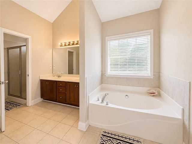 125 Stewart Glen Drive, Covington, GA 30014