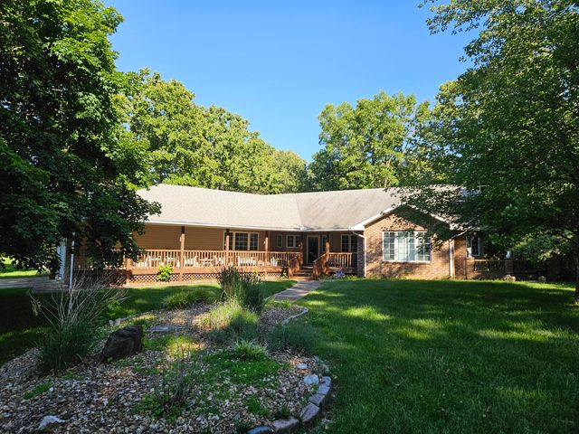 9726 County Road 8530, West Plains, MO 65775