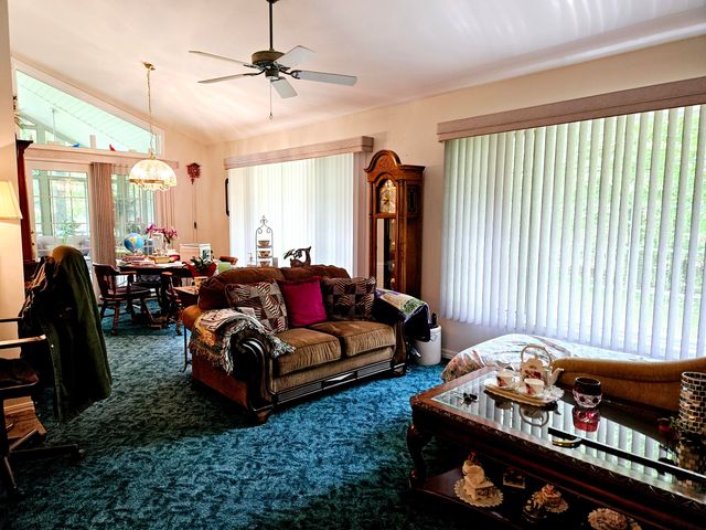 9726 County Road 8530, West Plains, MO 65775