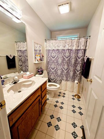 9726 County Road 8530, West Plains, MO 65775