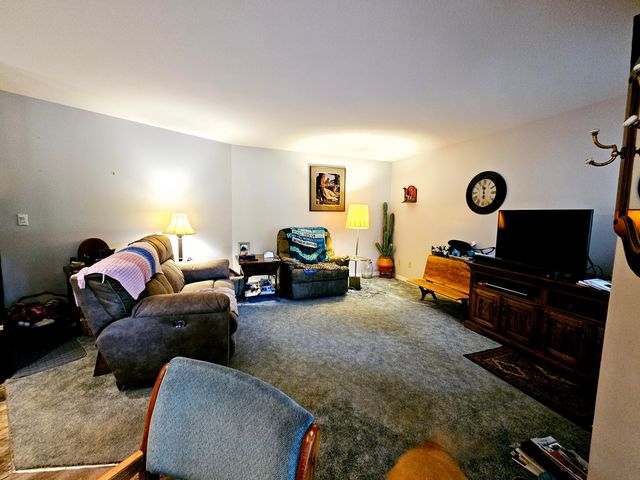 9726 County Road 8530, West Plains, MO 65775