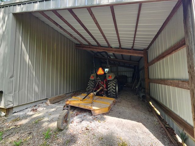 9726 County Road 8530, West Plains, MO 65775