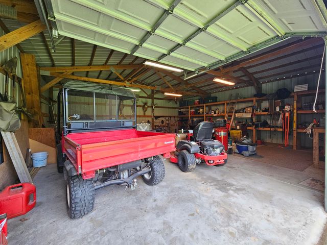 9726 County Road 8530, West Plains, MO 65775