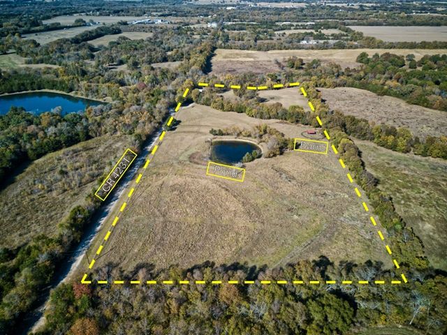 956 County Road 4231, Bonham, TX 75418